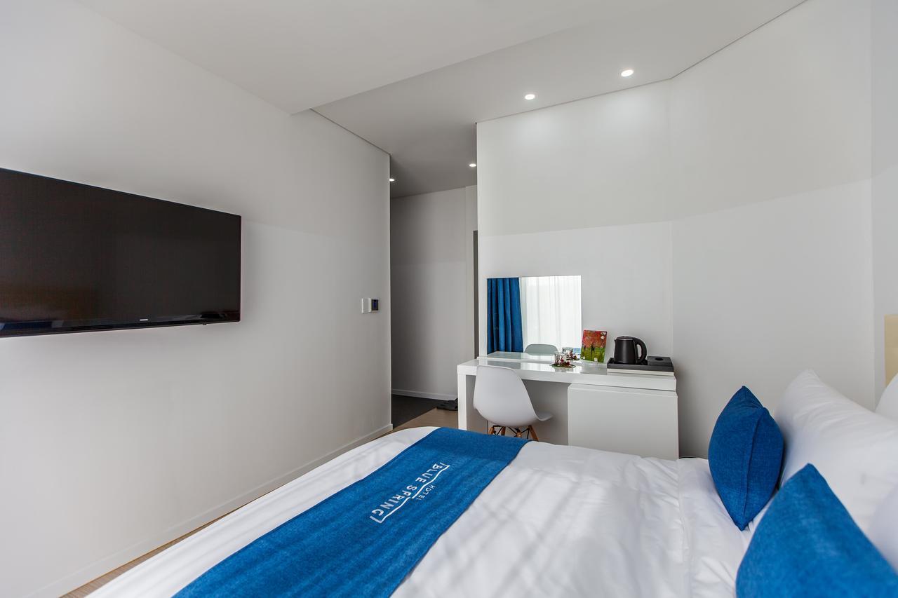 Blue Spring Hotel Чеджу Екстериор снимка