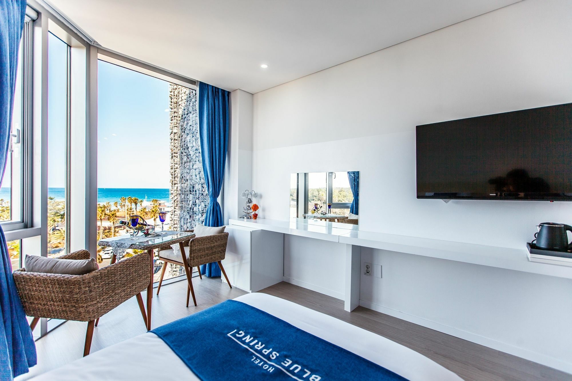 Blue Spring Hotel Чеджу Екстериор снимка