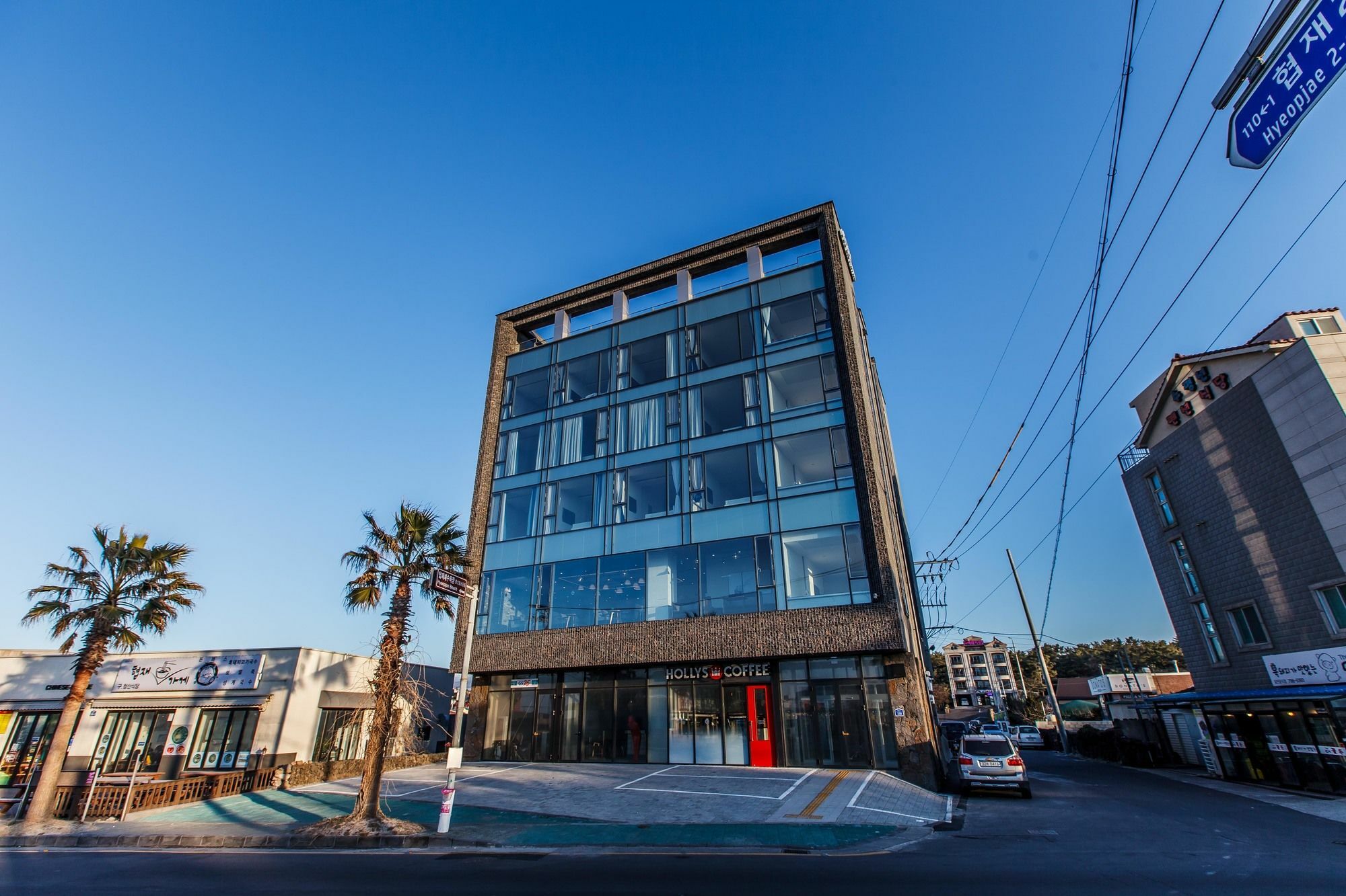 Blue Spring Hotel Чеджу Екстериор снимка